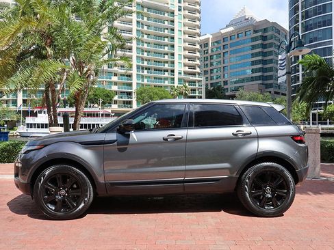 Used 2018 Land Rover Range Rover Evoque SE Premium AWD/4WD image 14