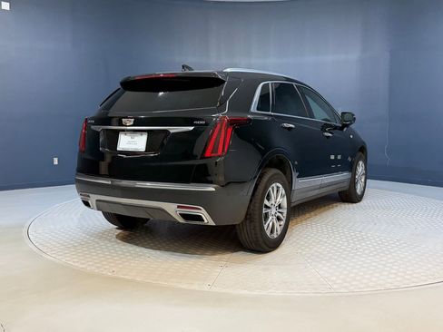 Certified 2022 Cadillac XT5 Premium Luxury w/ Technology Package image 9