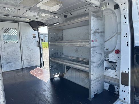 Used 2017 Ford Transit 250 130 Low Roof image 23