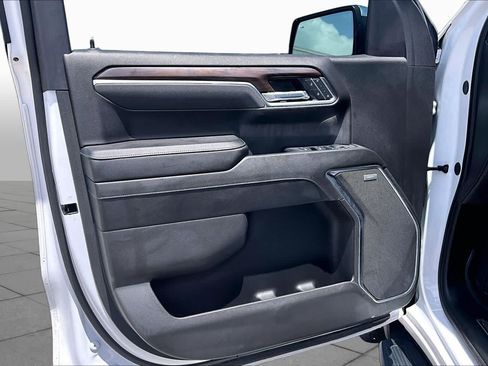 Used 2024 GMC Sierra 1500 SLT AWD/4WD image 22