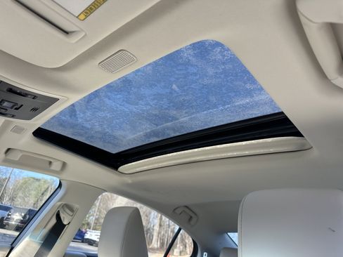 Used 2024 Lexus ES 350 w/ Premium Package image 29