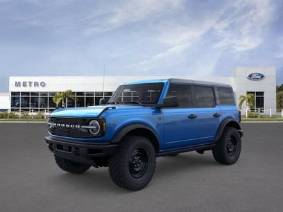 New 2026 Ford Bronco Badlands w/ Black Appearance Package
