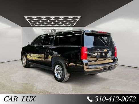 Used 2016 Chevrolet Suburban LT RWD image 3