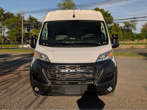 Used 2026 RAM ProMaster 2500 w/ Convenience Group FWD image 2
