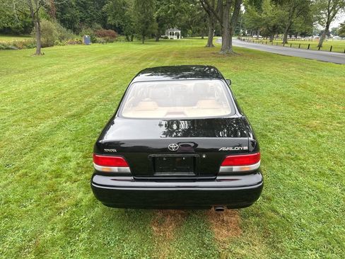 Used 1995 Toyota Avalon XLS FWD image 29