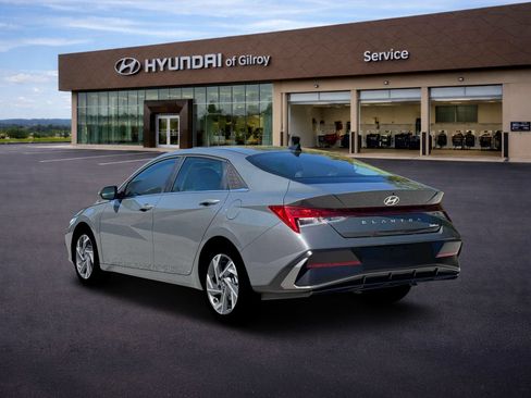 New 2026 Hyundai Elantra Limited FWD image 4