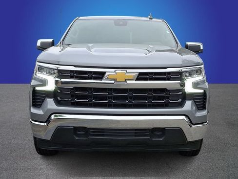 Used 2025 Chevrolet Silverado 1500 LT AWD/4WD image 2