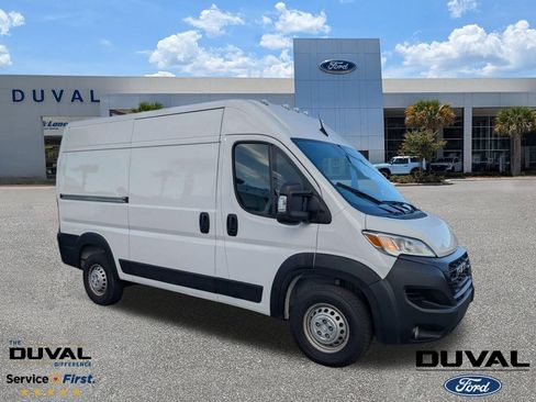 Used 2024 RAM ProMaster 2500 w/ Convenience Group FWD image 1