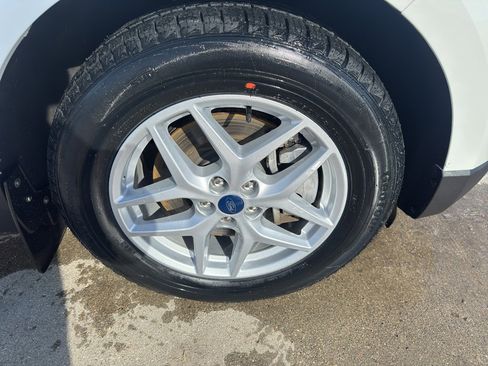 Used 2021 Ford Edge SEL w/ Convenience Package image 8