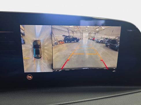 Used 2025 Cadillac XT4 Premium Luxury image 23