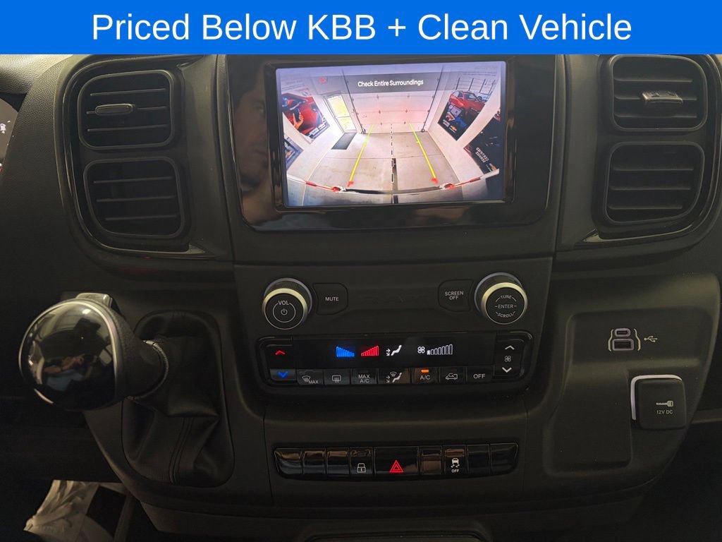 Used 2025 RAM ProMaster 2500 w/ U-Haul Equipment Group FWD image 11
