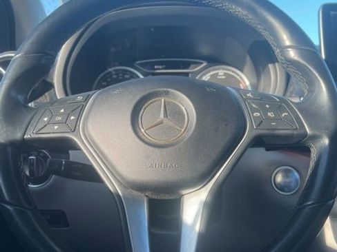 Used 2016 Mercedes-Benz B 250e image 11
