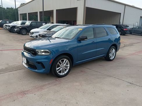 Used 2025 Dodge Durango GT AWD/4WD image 1