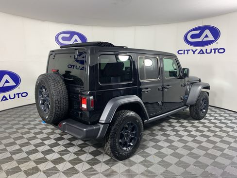 Used 2023 Jeep Wrangler Unlimited w/ Sun & Screen Package AWD/4WD image 2