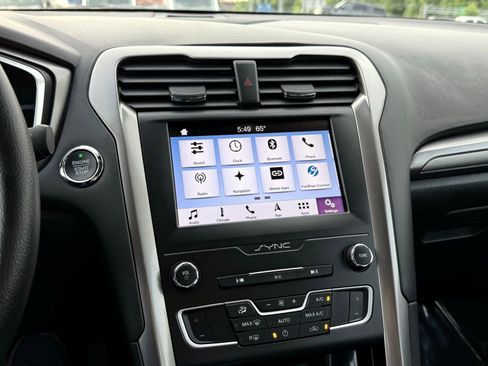 Used 2019 Ford Fusion SE FWD image 33