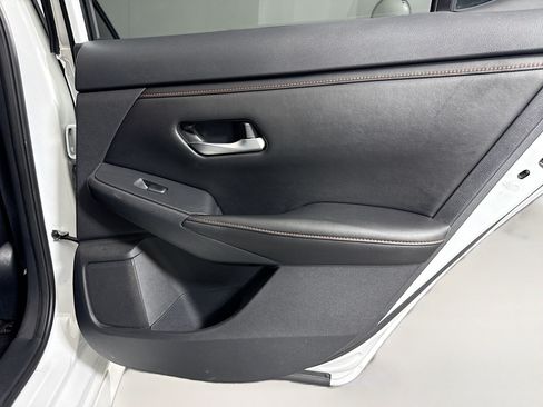 Used 2024 Nissan Sentra SR w/ SR Premium Package FWD image 28