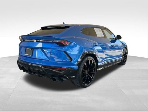 Used 2022 Lamborghini Urus image 3