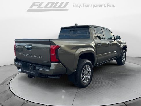 Used 2025 Toyota Tacoma Limited AWD/4WD image 7