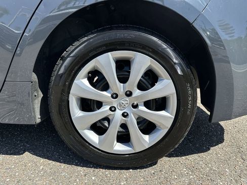 Used 2024 Toyota Corolla LE FWD image 32