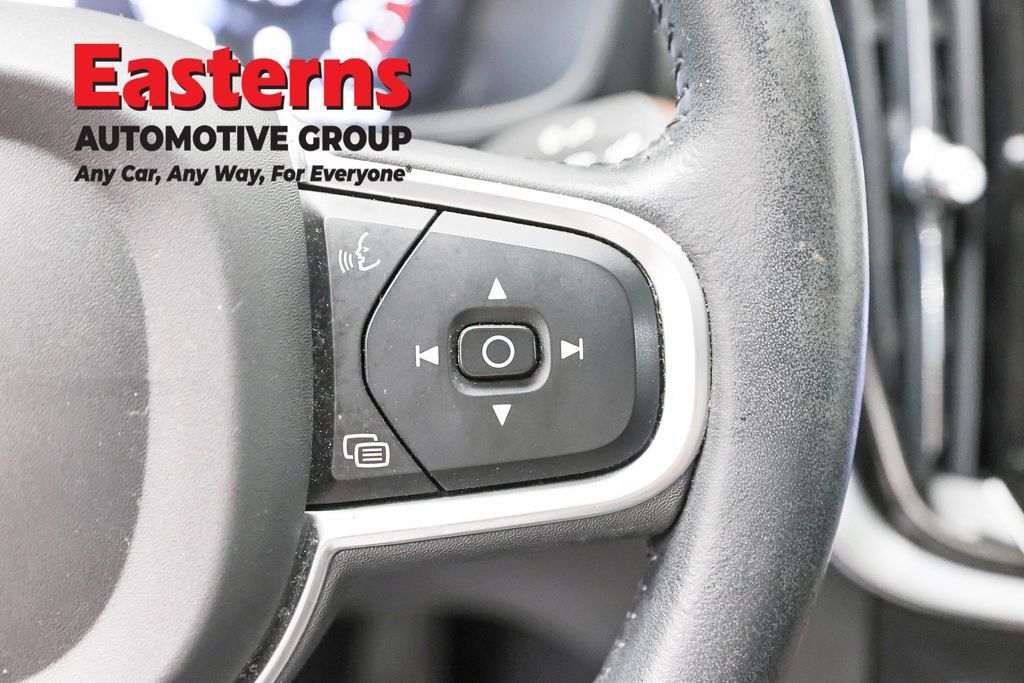 Used 2022 Volvo S60 B5 Inscription AWD/4WD image 17