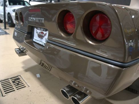 Used 1986 Chevrolet Corvette Convertible image 22