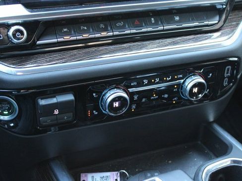 Used 2024 GMC Sierra 1500 Elevation w/ Elevation Premium Package image 24