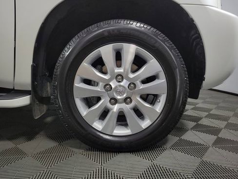 Used 2020 Toyota Sequoia Platinum image 13