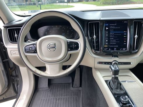 Used 2021 Volvo XC60 T6 Inscription AWD/4WD image 16