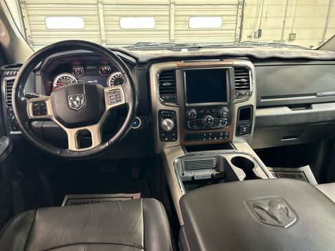 Used 2018 RAM 1500 Laramie w/ Convenience Group AWD/4WD image 4