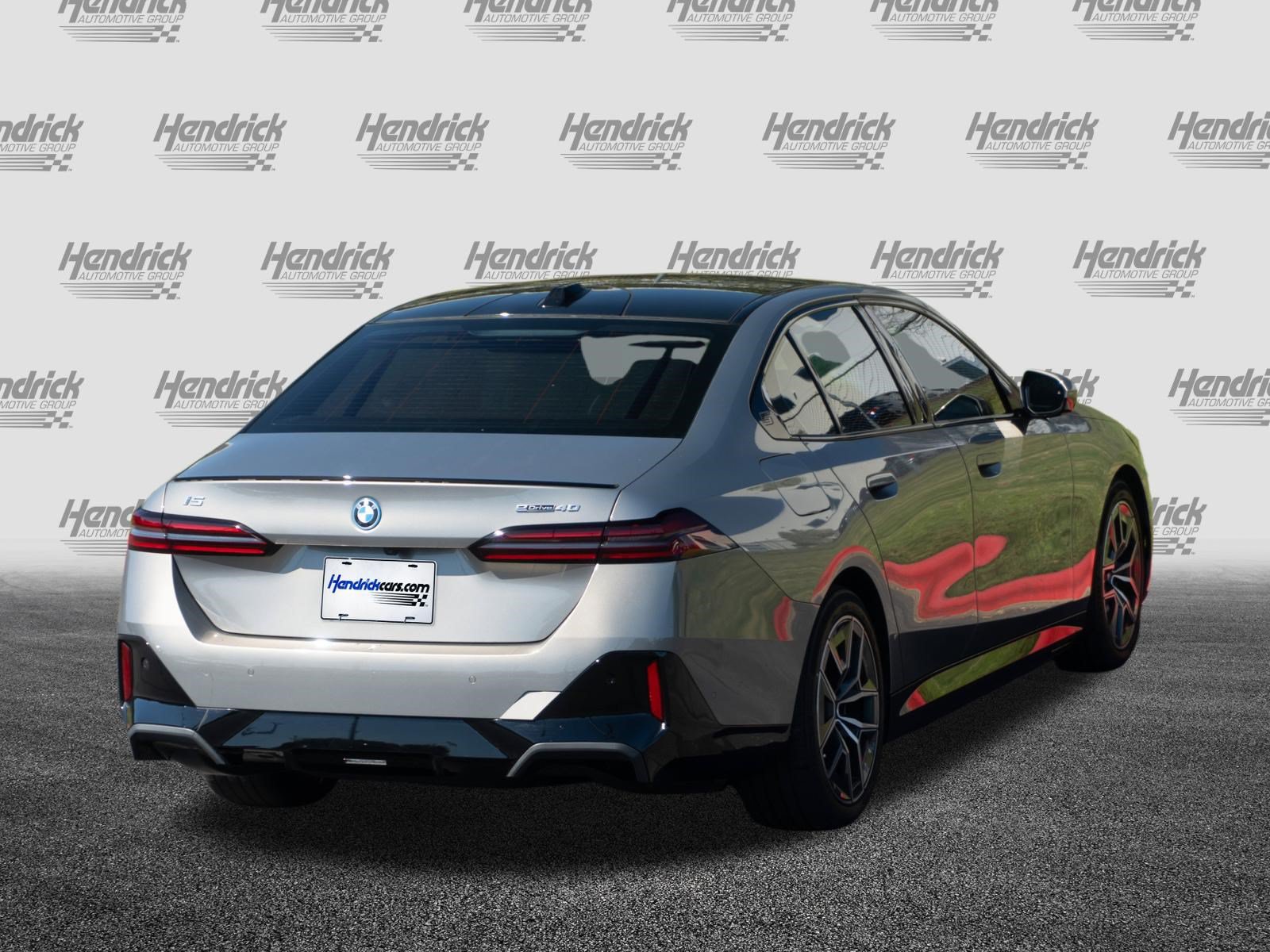 Certified 2024 BMW i5 eDrive40i w/ Executive Package RWD image 8