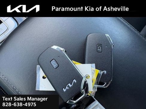 Used 2022 Kia Telluride S image 28