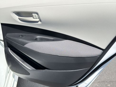 Used 2024 Toyota Corolla LE image 27