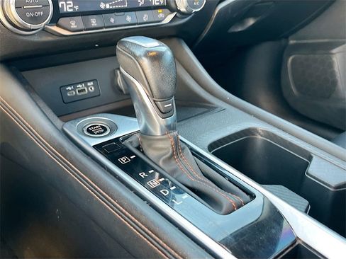 Used 2023 Nissan Sentra SR w/ SR Premium Package image 16