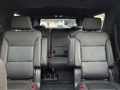 Used 2022 Chevrolet Tahoe Z71 w/ Off-Road Capability Package image 28