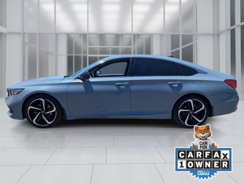 Used 2022 Honda Accord Sport image 2