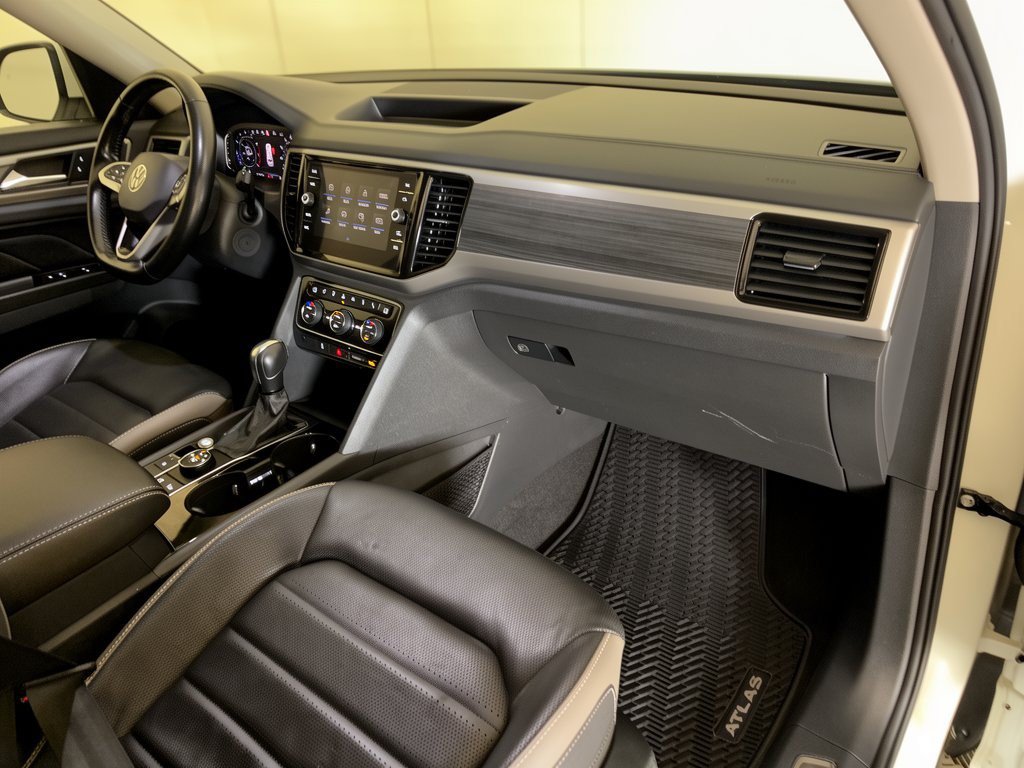 Used 2021 Volkswagen Atlas SEL Premium AWD/4WD image 31