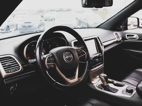 Used 2016 Jeep Grand Cherokee Limited 75th Anniversary image 2