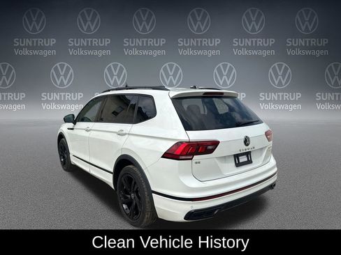 Used 2023 Volkswagen Tiguan SE R-Line FWD image 4