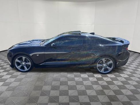 Used 2016 Chevrolet Camaro SS RWD image 8
