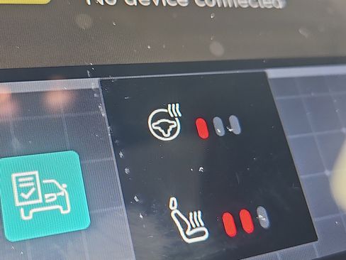 Used 2025 Volvo XC90 B6 Plus w/ Protection Package Premier image 14