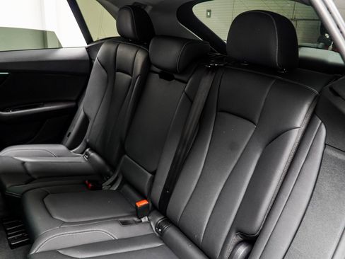 Used 2022 Audi Q8 Premium Plus w/ Premium Plus Package image 43