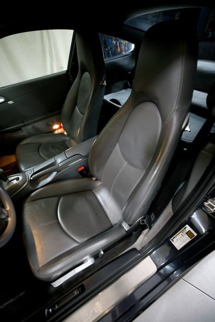 Used 2006 Porsche 911 Carrera RWD image 8