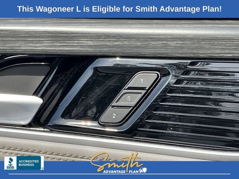 Used 2024 Jeep Wagoneer L Series II image 16