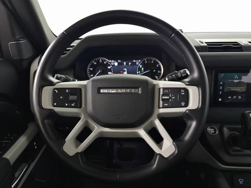 Used 2023 Land Rover Defender 110 SE image 20
