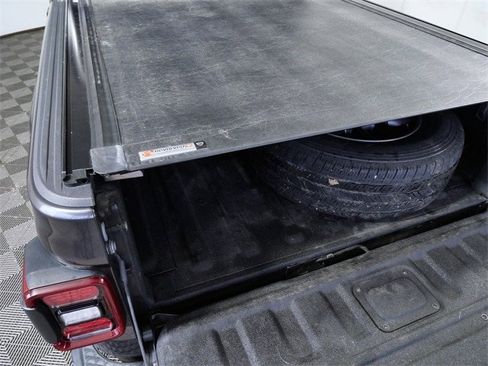 Used 2021 Jeep Gladiator Overland w/ Popular Equipment Package image 12