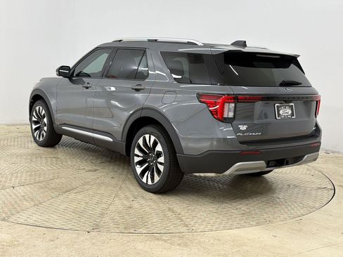 New 2026 Ford Explorer Platinum AWD/4WD image 3