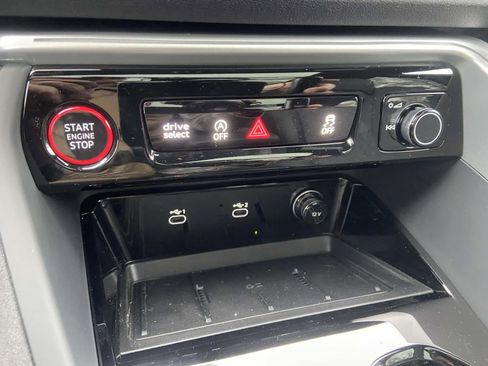 New 2025 Audi SQ5 Premium Plus image 27