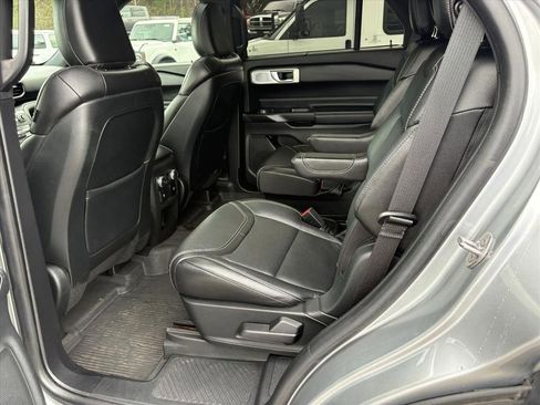 Used 2020 Ford Explorer ST w/ ST Street Pack image 17