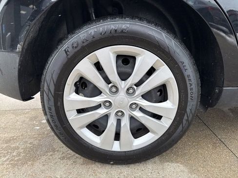 Used 2022 Kia Soul LX image 48