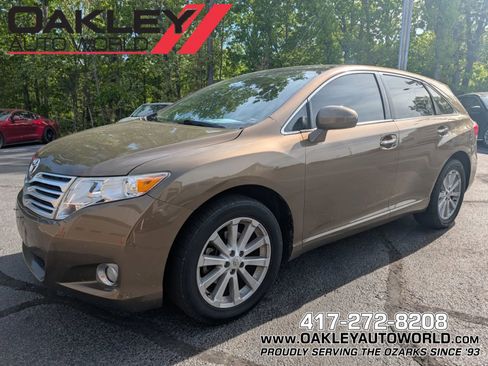 Used 2011 Toyota Venza AWD w/ Leather Pkg image 1